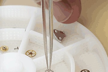 浪琴走快了维修电话